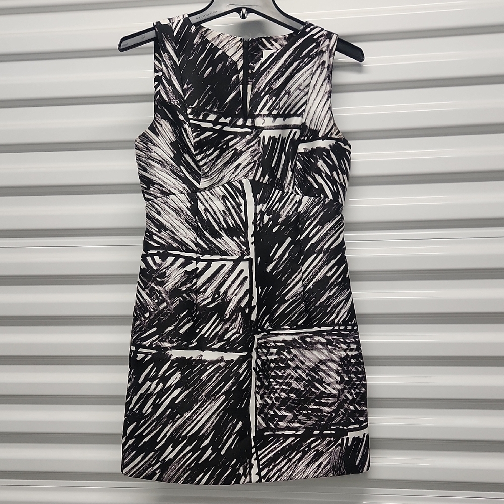 Milly Black and White Contrast Sheath Mini Cocktail Dress Sz 2